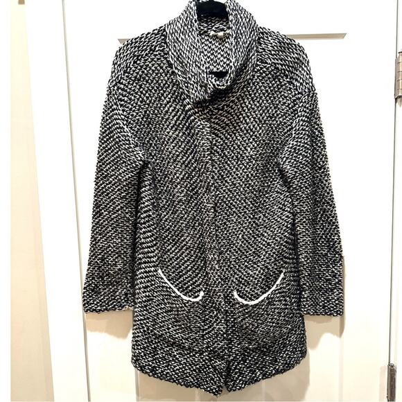 EILEEN FISHER Chunky Black White Snap Close Sweater Cardigan Petite Size Small - Picture 2 of 8